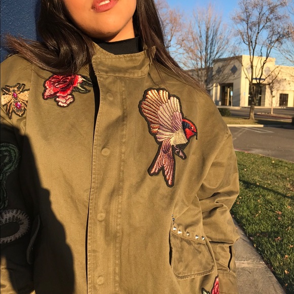 H&M⚡️ Embroidered Jacket - Picture 6 of 7